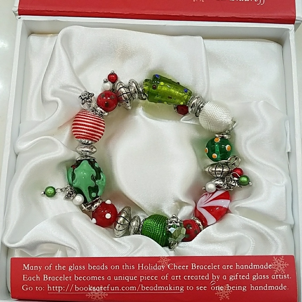 NWT Holiday Bracelet - Picture 2 of 3